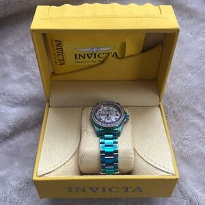 Multi-Color Angel Invicta